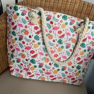 Super cute flamingo tote